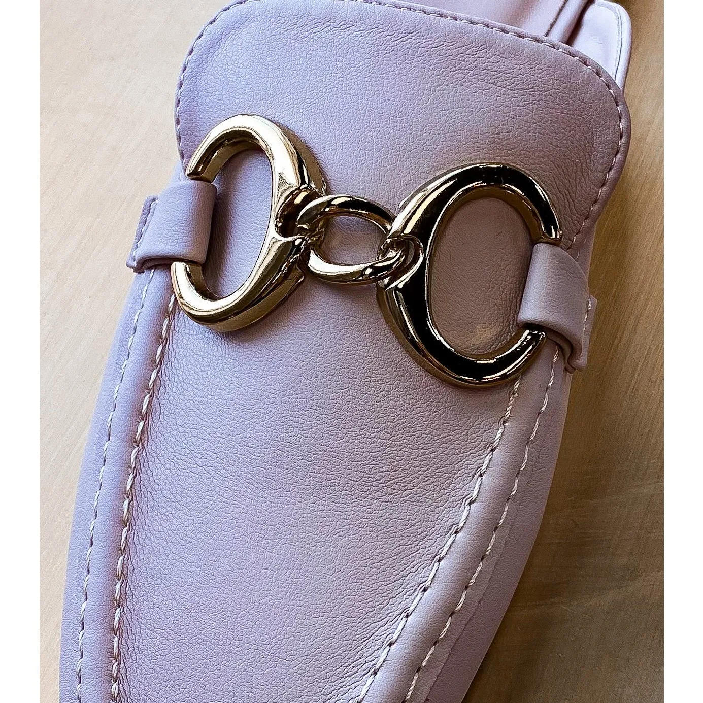 Andrea  Mule in Beige