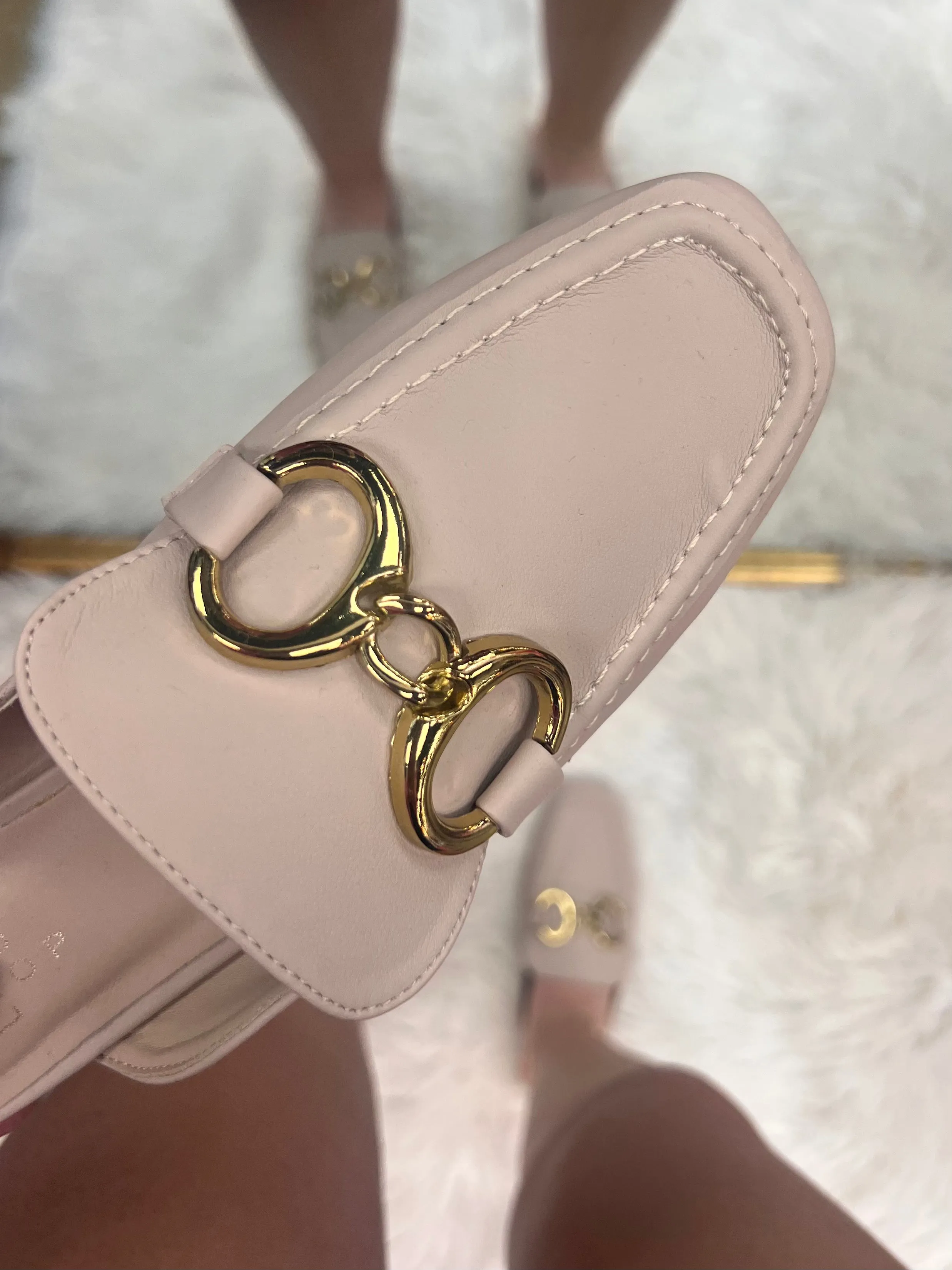 Andrea  Mule in Beige