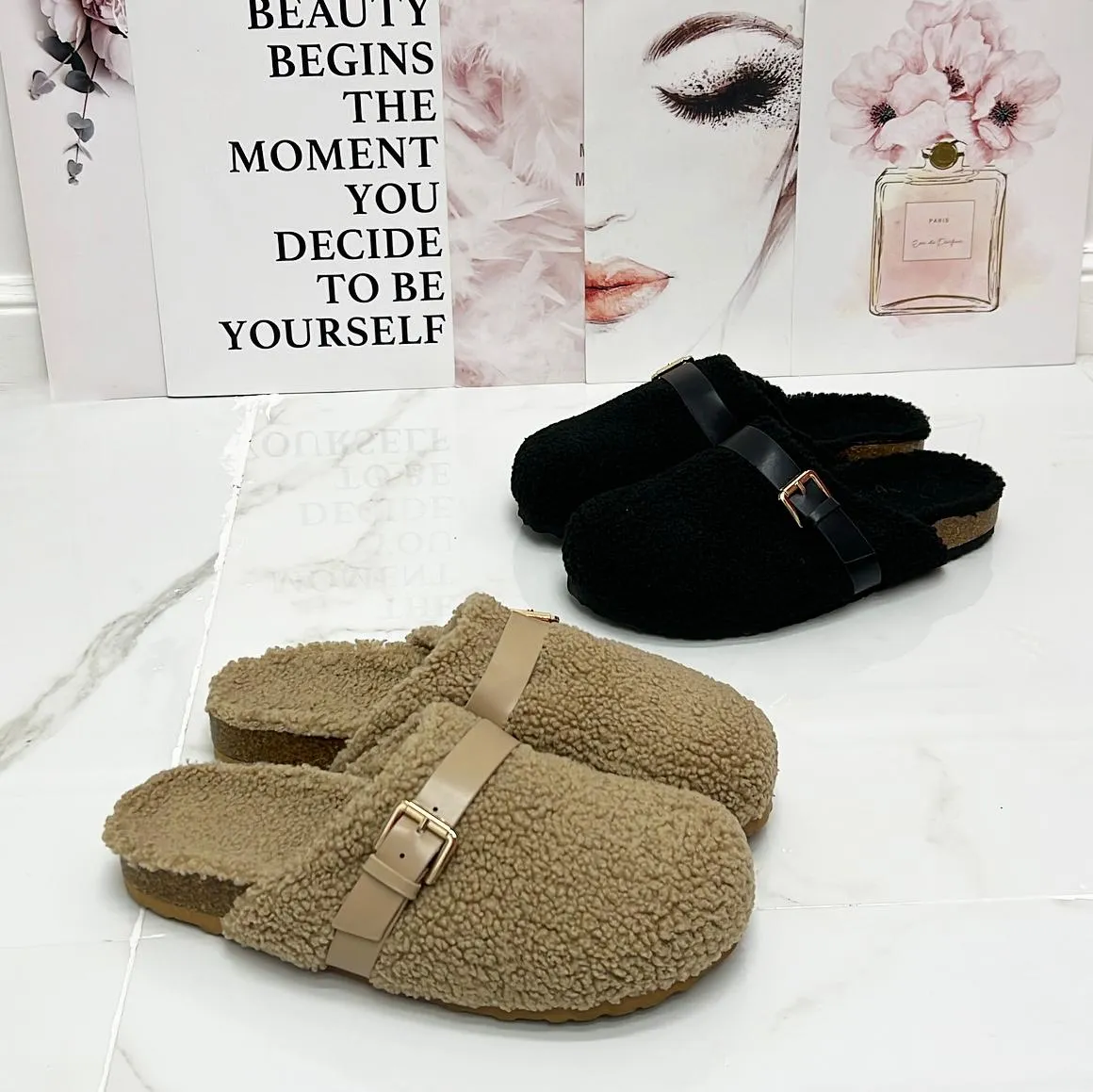 Beatrice - Scarpa Sabot Mules Donna Flat Pelliccia Tallone Scoperto Nero