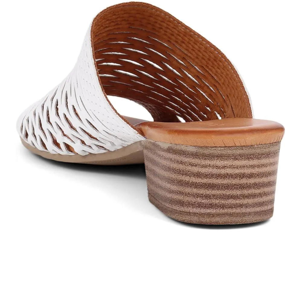 Block-Heeled Leather Sandals  - BELMET39007 / 325 481