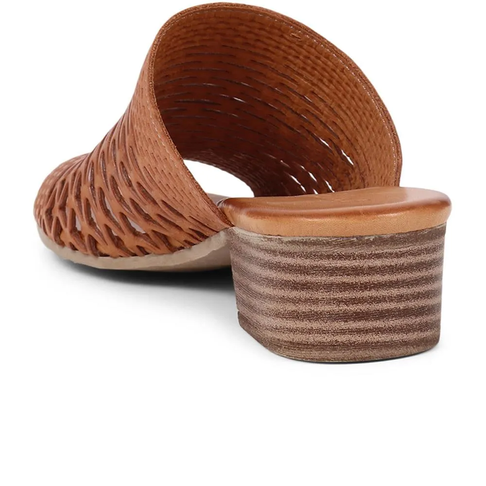 Block-Heeled Leather Sandals  - BELMET39007 / 325 481