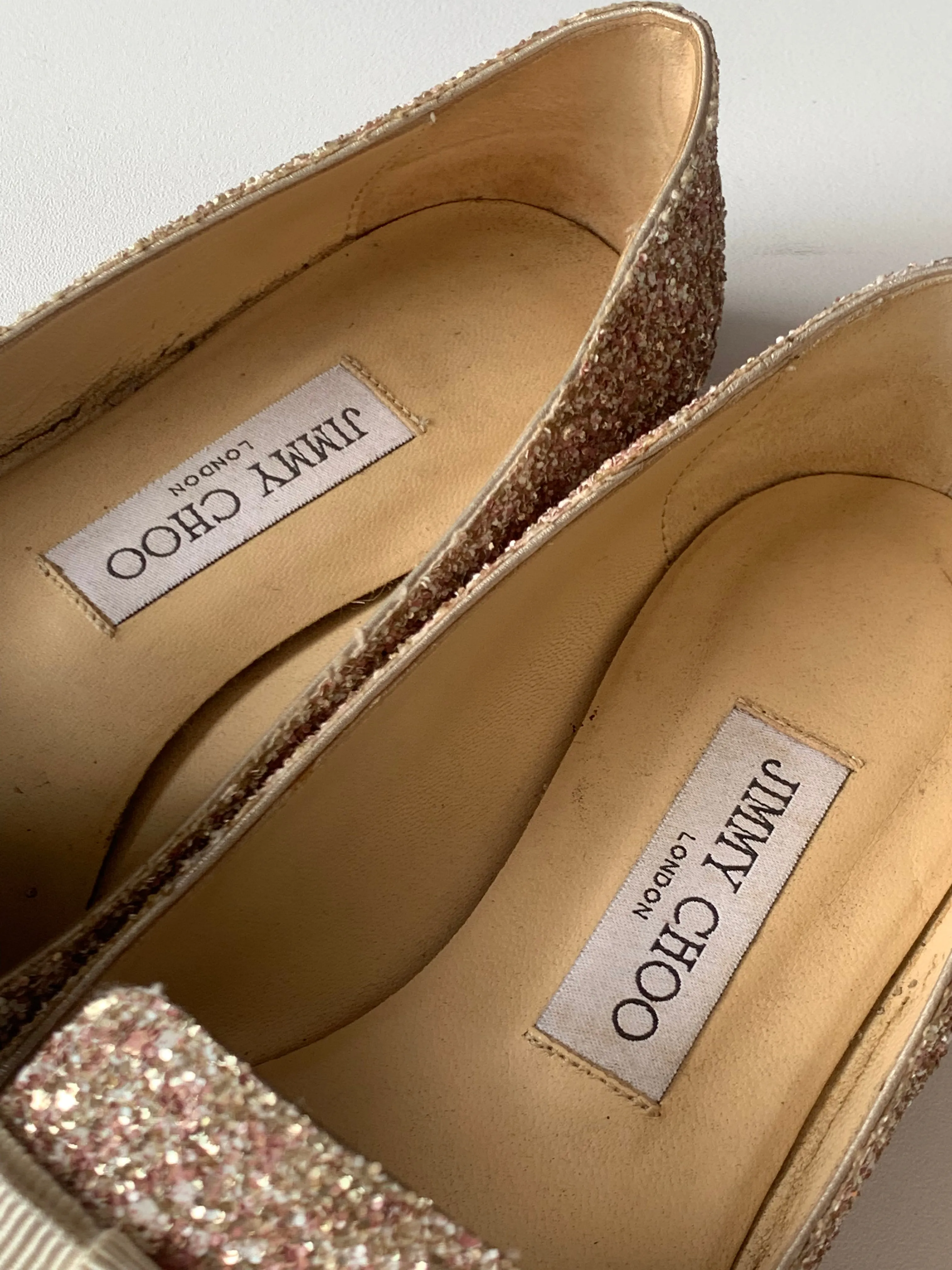 <B>JIMMY CHOO</B> <BR>Glitter Gala Point Toe Ballerina Flats 37