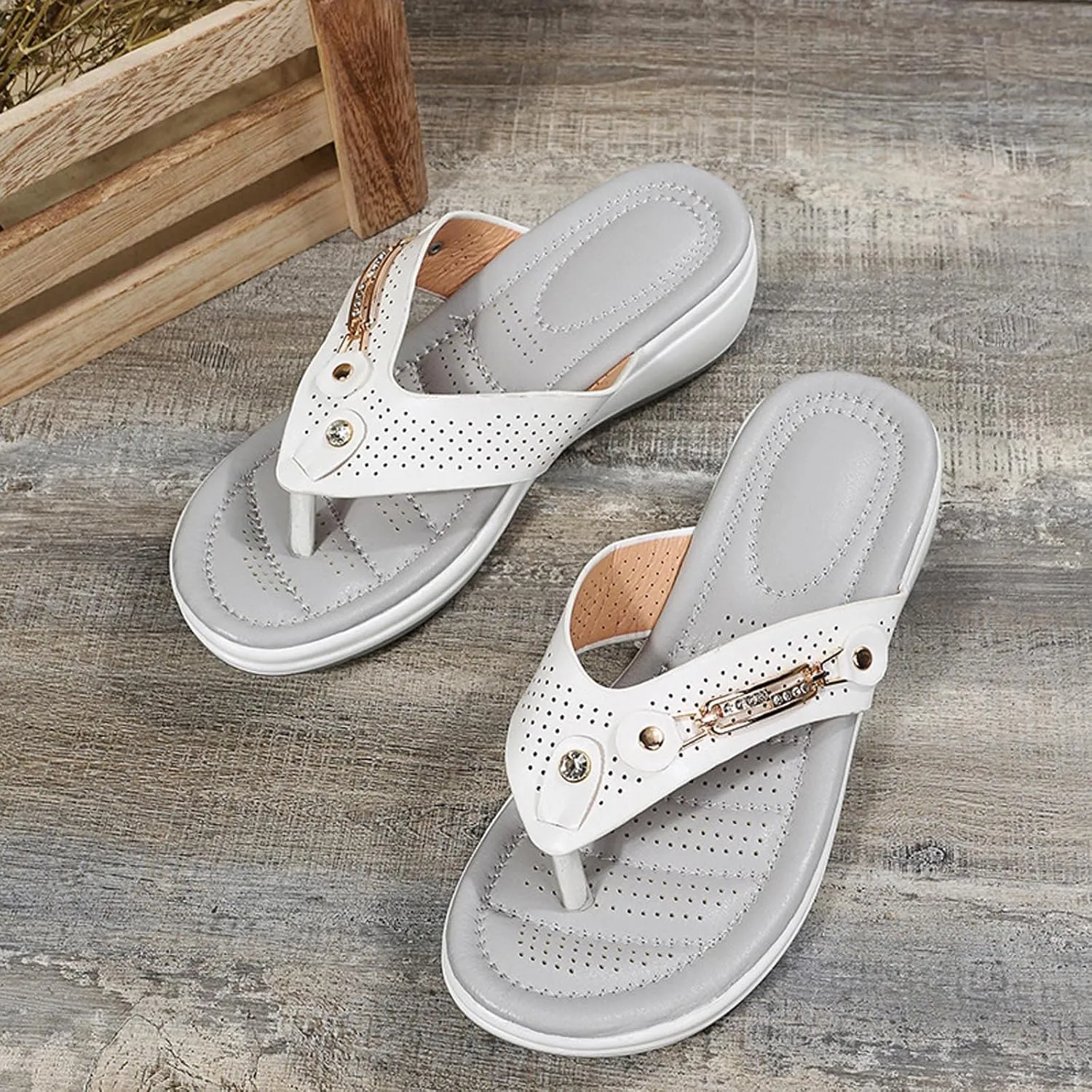 Red Flip Flops for Women Trendy Arch Support Soft Cushion Thong Sandals 2025 Summer Beach Slippers Shoes
