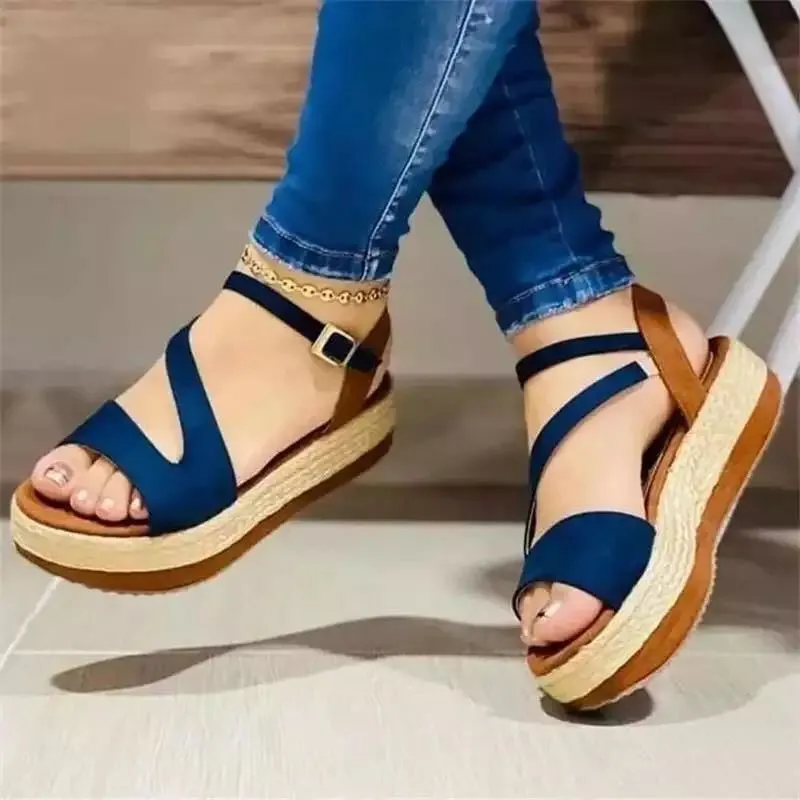 Rose – Platform Sandals with Hollow Buckle