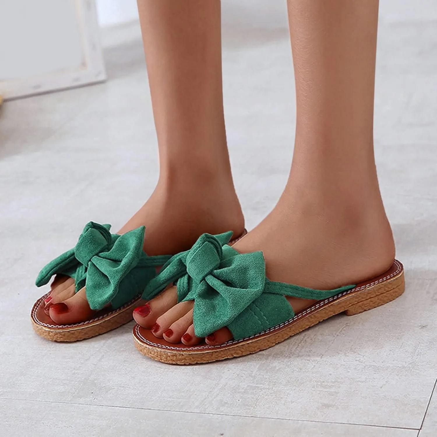 Womens Slip On Flip Flops Ring Toe Strappy Summer Gladiator Flat Sandals 2025 Trendy